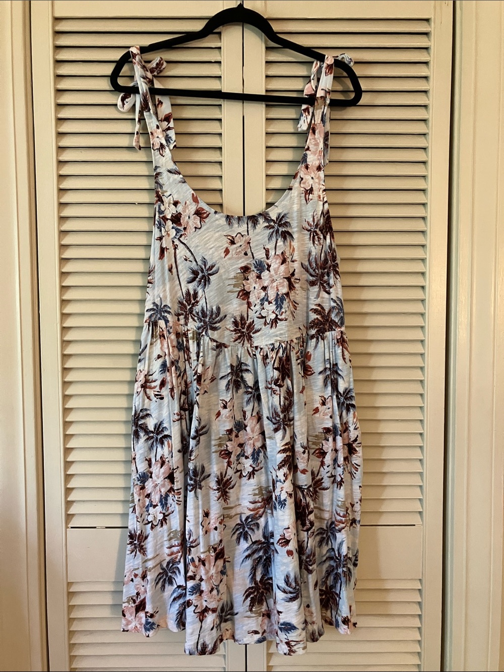 torrid size 1x Light Blue Floral Tie-Shoulder Mini Dress